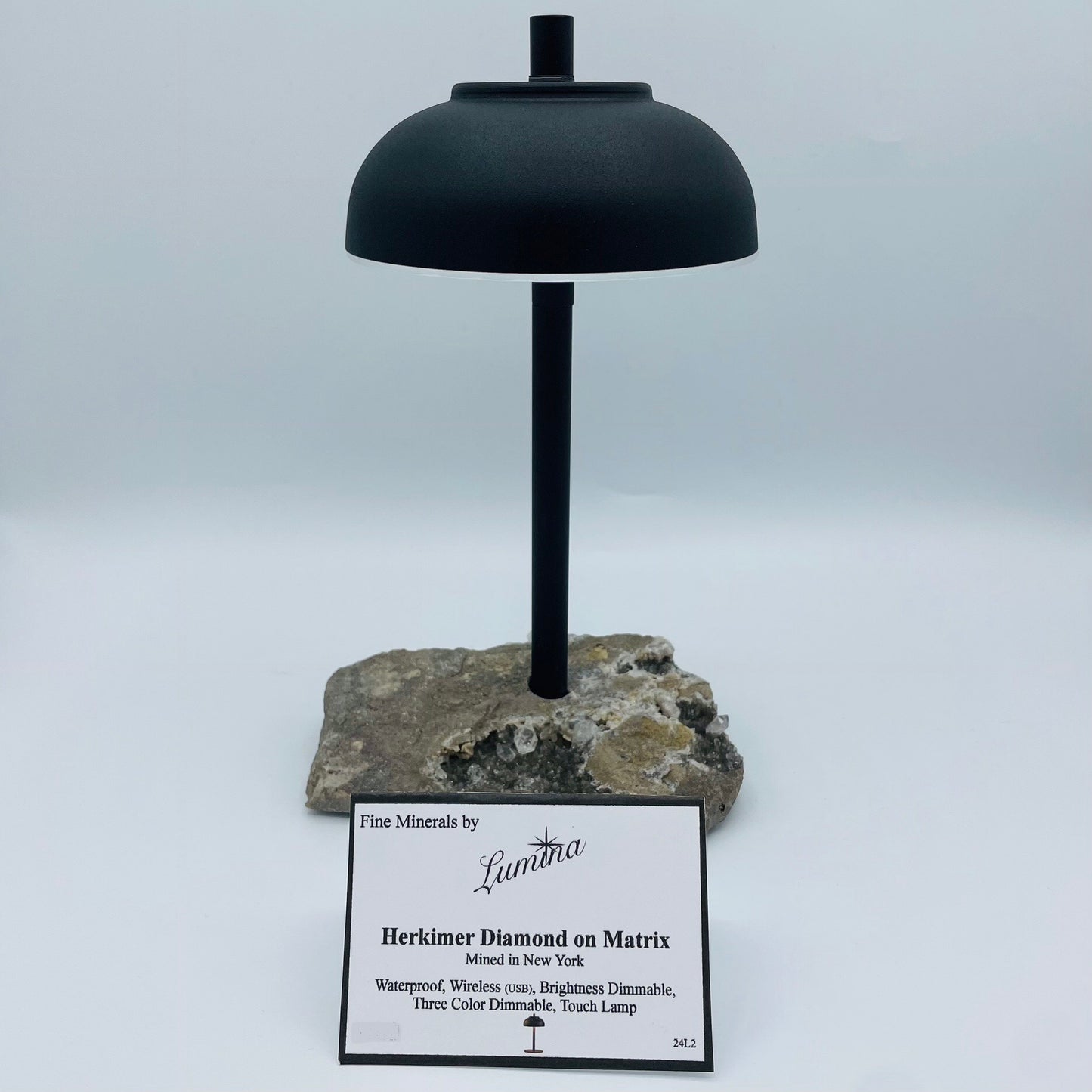 Three Color Dimmable, Touch Lamp,
Waterproof, Wireless (USB), Brightness Dimmable, 
Specimen is a Herkimer Diamond on Matrix
Mined in New York