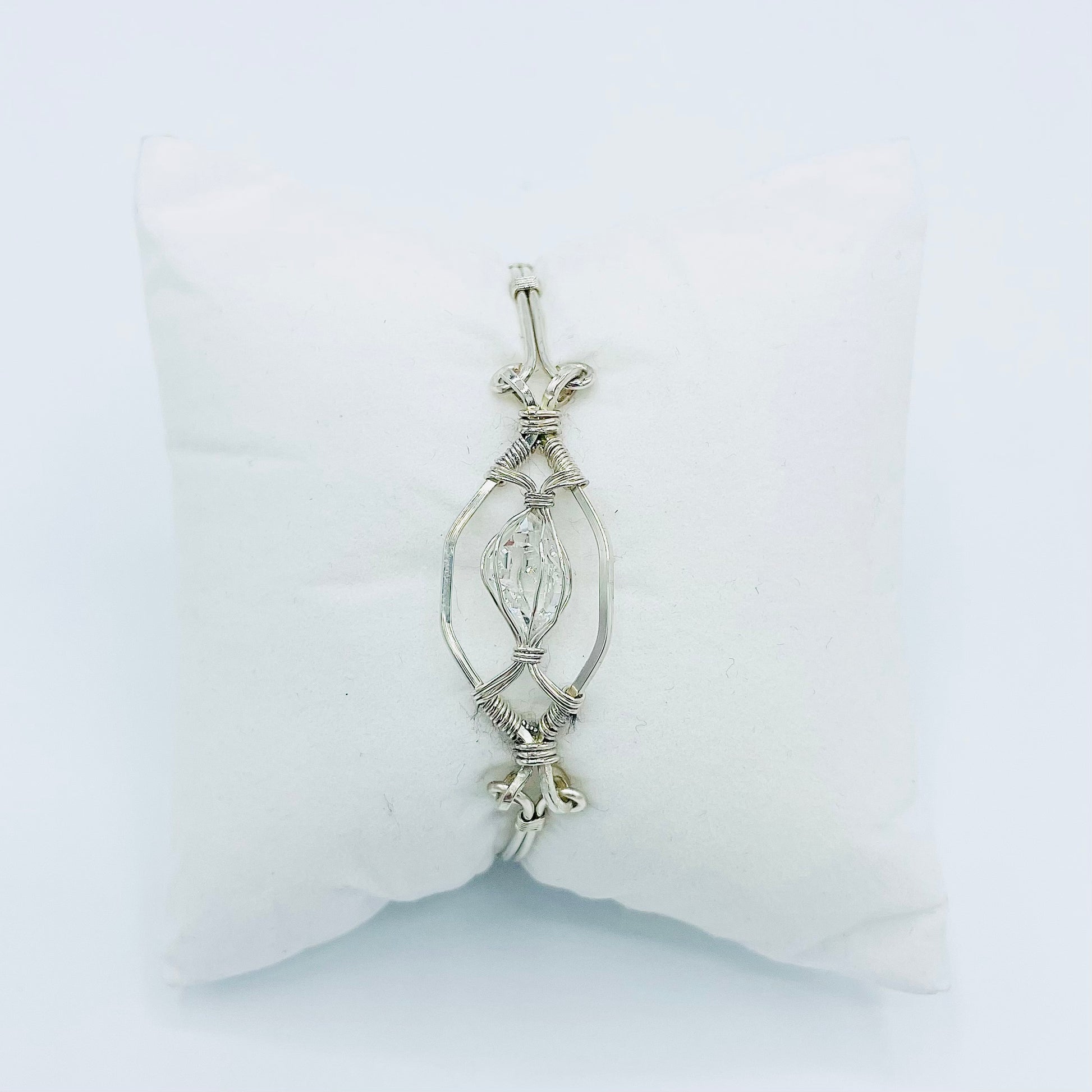 Herkimer Diamond 2.15 Carat, Grade A
Argentium Silver Bracelet
Mind in New York