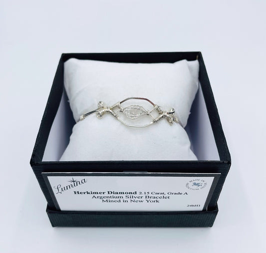 Herkimer Diamond 2.15 Carat, Grade A
Argentium Silver Bracelet
Mind in New York
