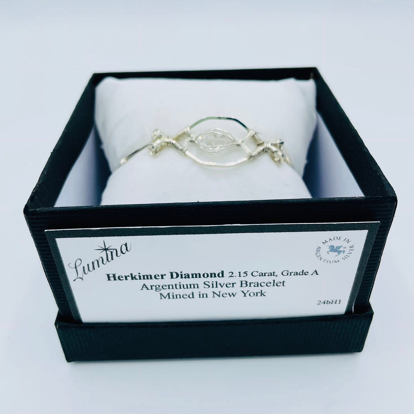Herkimer Diamond 2.15 Carat, Grade A
Argentium Silver Bracelet
Mind in New York