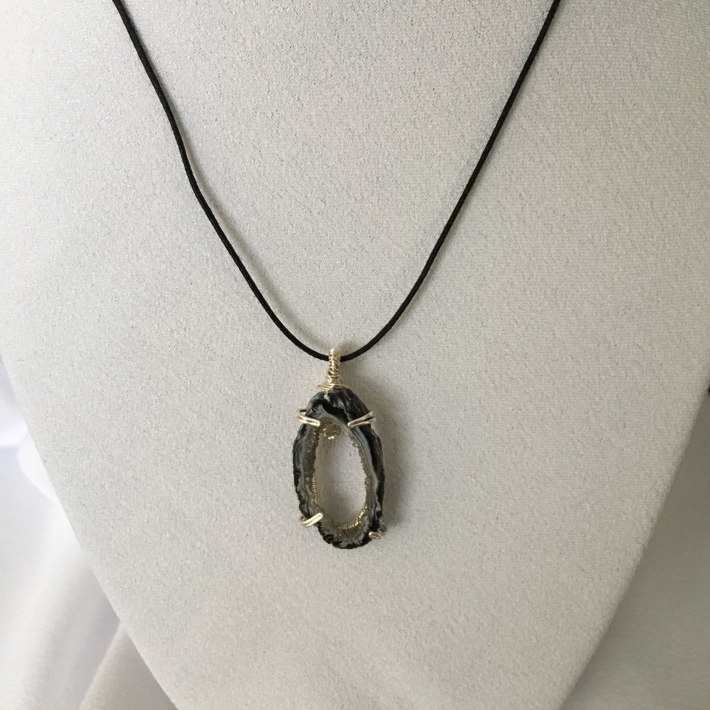 Oco Geode Wire Wrapped Necklace