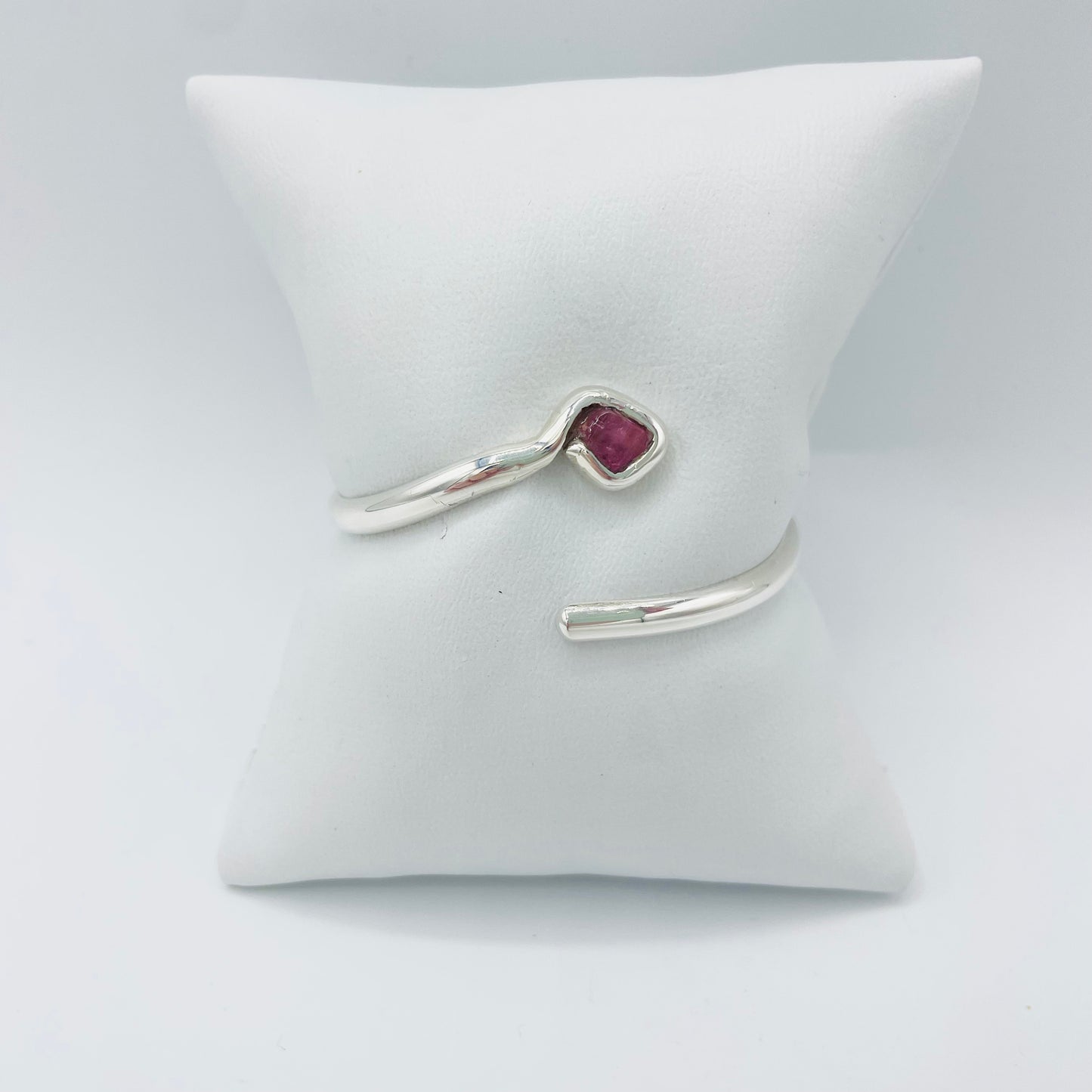 Pink_Tourmaline_Argentium_Silver_Bracelet