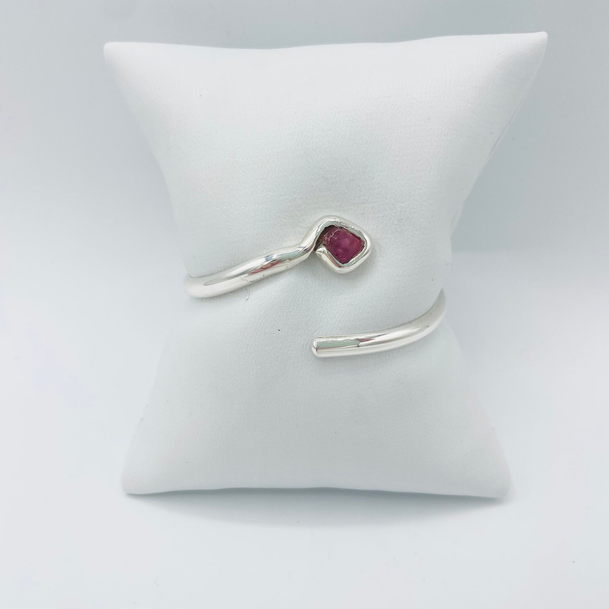 Pink_Tourmaline_Argentium_Silver_Bracelet