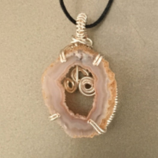 Oco Geode Wire Wrapped Necklace