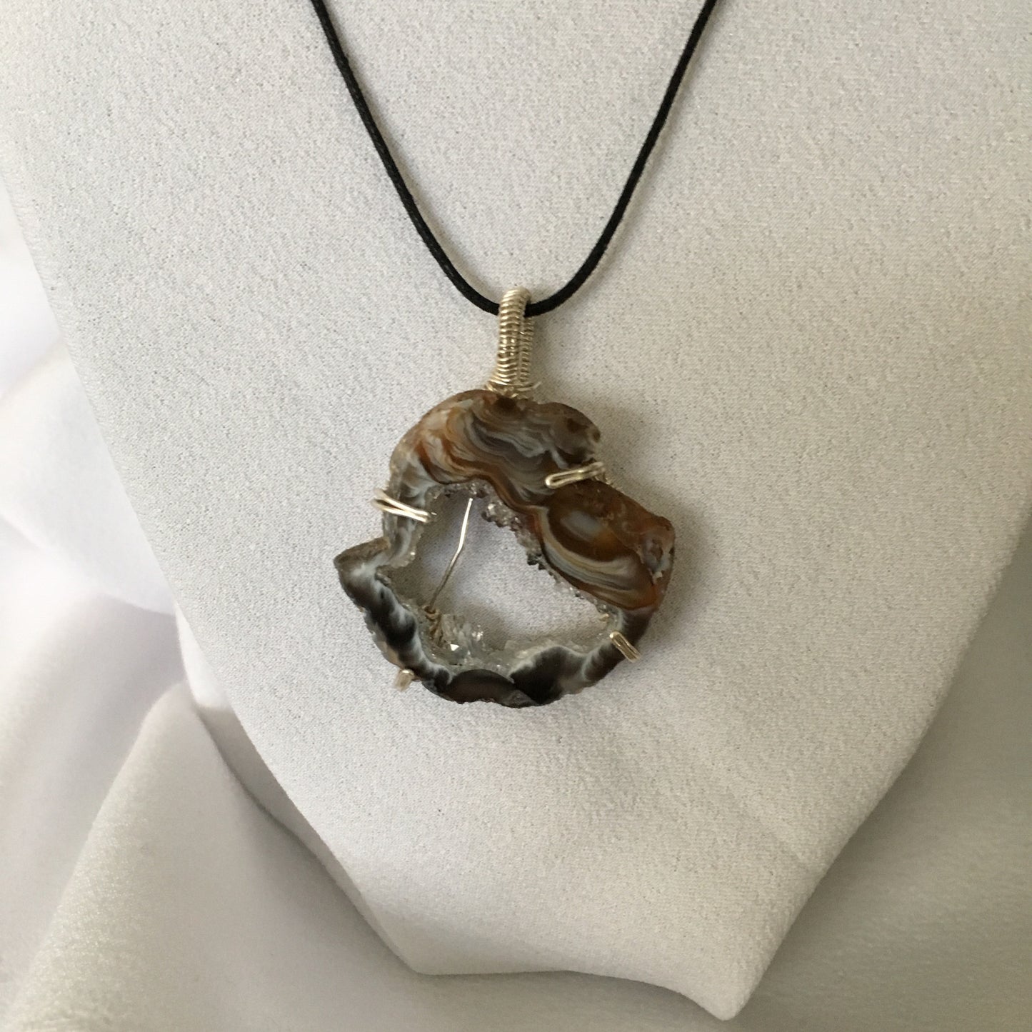 Oco Geode Wire Wrapped Necklace